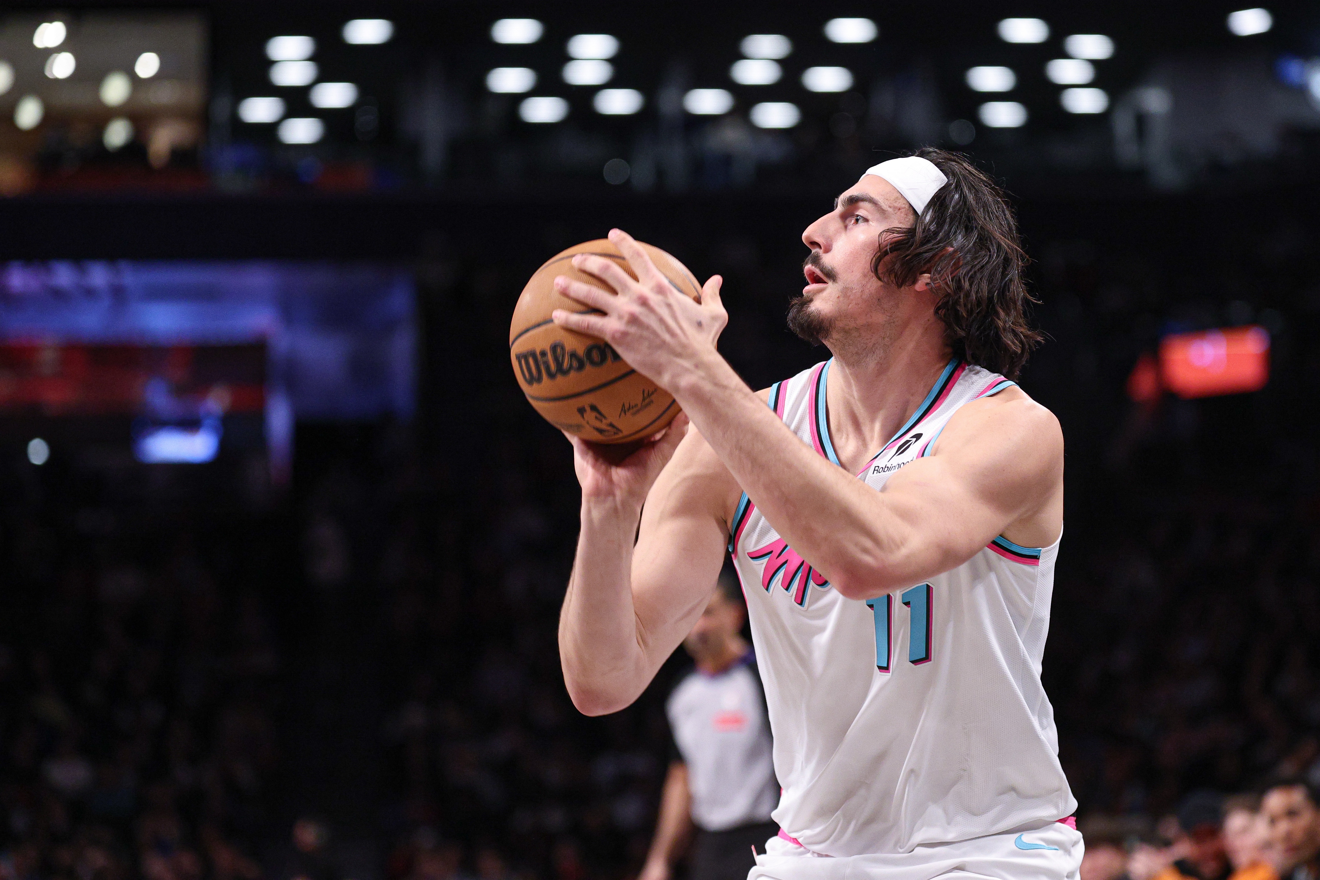 哈克斯谈出任首发:在NBA中一切都充满变数 这就是我现在的心态